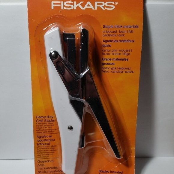 Fiskars Heavy Duty Craft Stapler Thick Materials - Picture 1 of 8